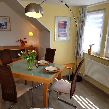 Nora Og 2 Appartamento Zingst